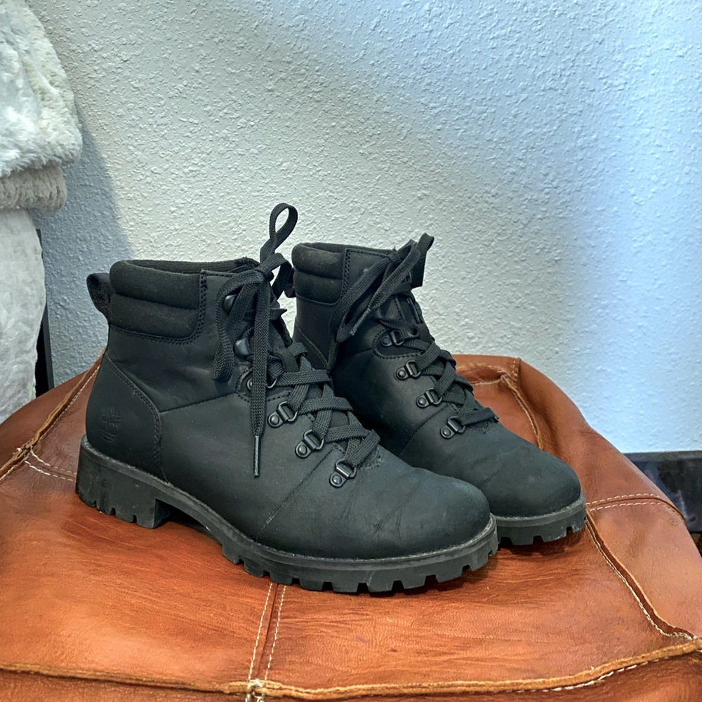 Timberland black boots .size 7.5